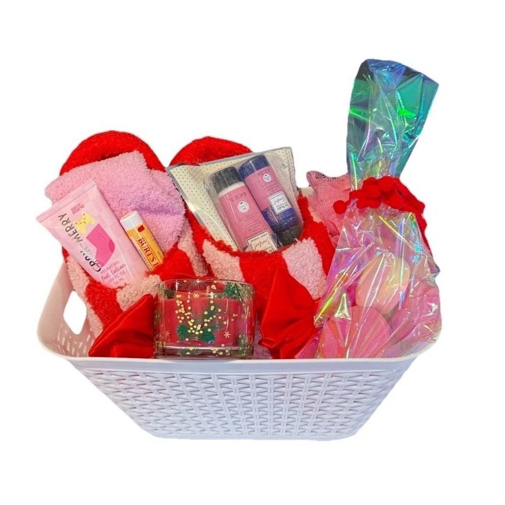 Christmas Gift Box for Wife Friends, Slippers Spa Set Candle Socks Ready to Gift